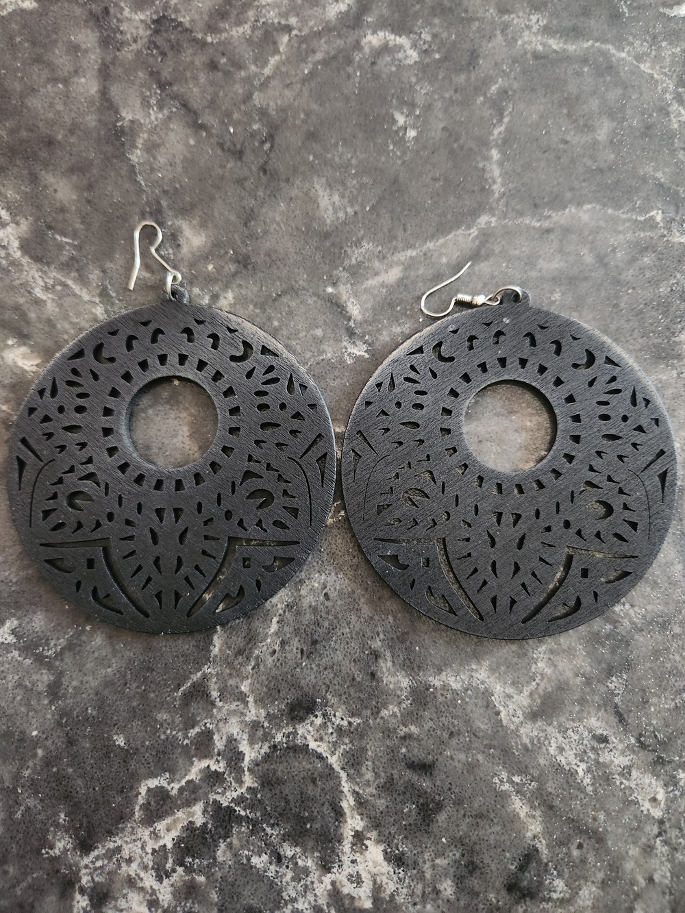 Black Laser-Cut Round Drop Earrings - Women Jewelry